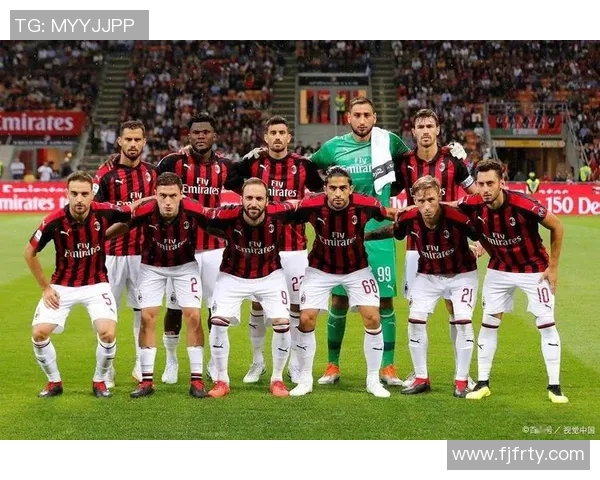 意甲联赛重启后首轮比赛圆满落幕,AC米兰获胜暂居榜首位置 意甲联赛重启后首轮比赛圆满落幕,AC米兰获胜暂居榜首位置