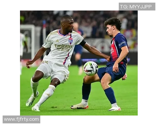 法甲球队马赛遭遇重创，主力前锋因伤将缺席多场比赛